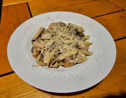 Makaron Kurczak na śmietanie